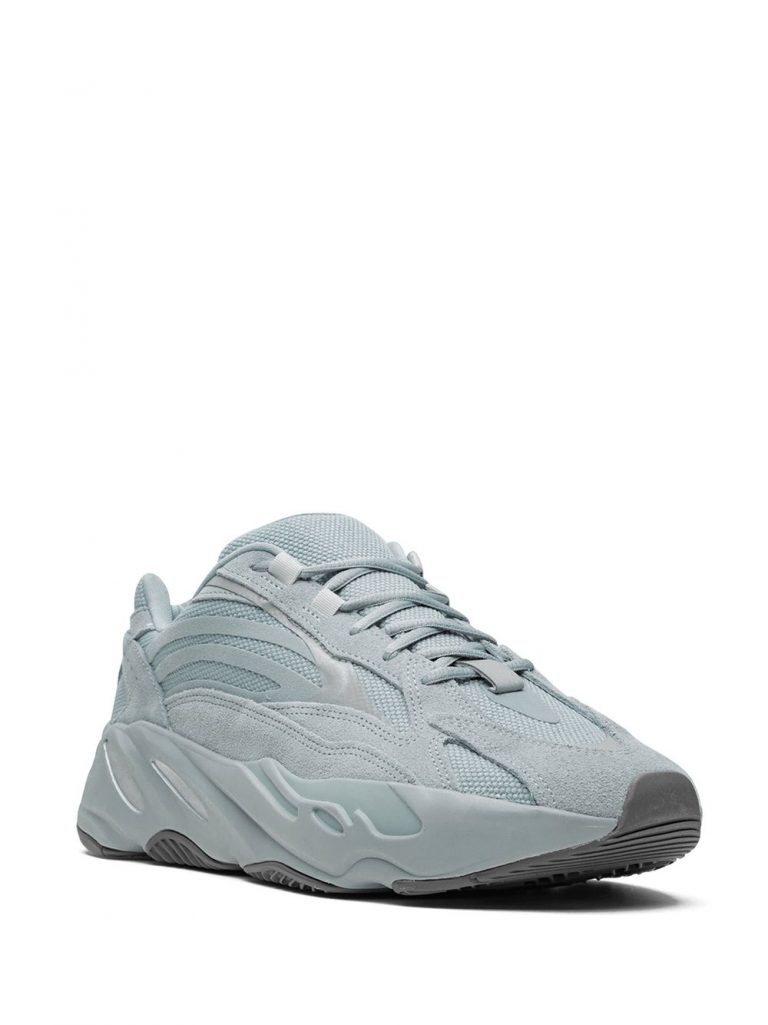 14553562_22157240_1000 Yeezy Boost 700 V2 "Hospital Blue" sneakers - الصورة 2