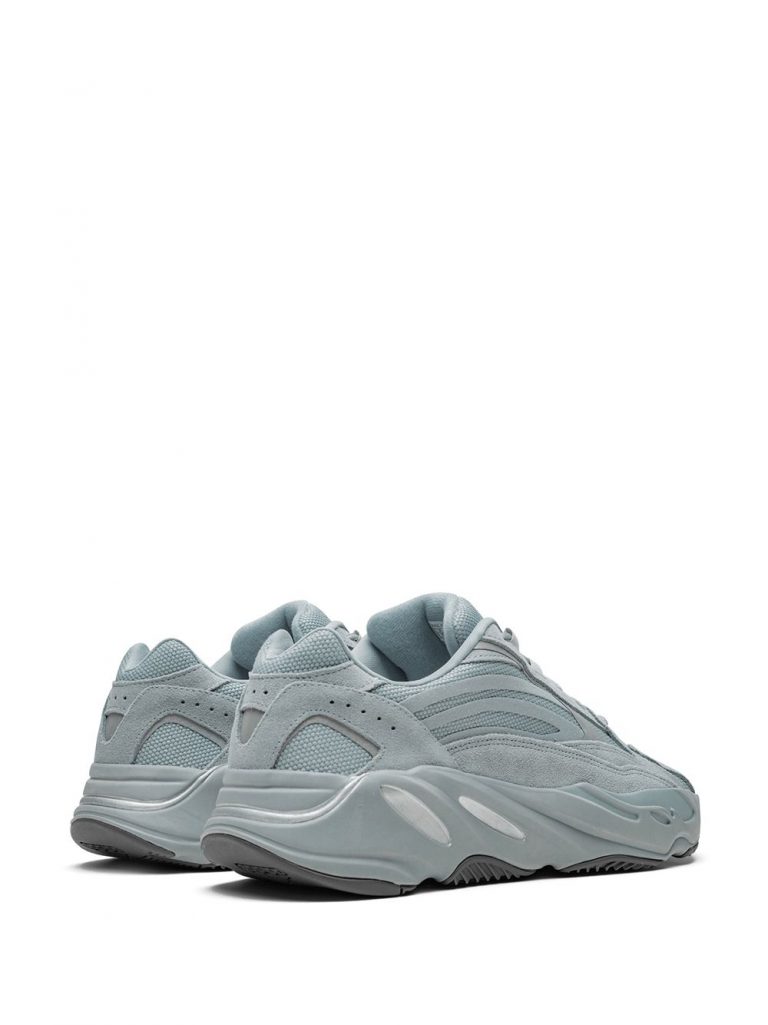 14553562_22157246_1000 Yeezy Boost 700 V2 "Hospital Blue" sneakers - الصورة 3
