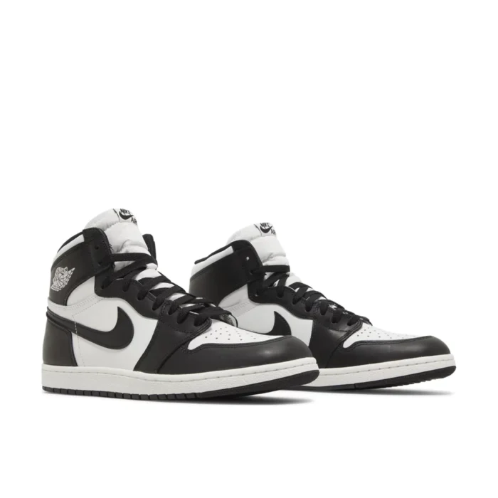 ⁦Jordan 1 Mid sneakers⁩ - الصورة ⁦2⁩