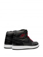 Air Jordan 1 Retro High OG black satin/gym red - الصورة 2