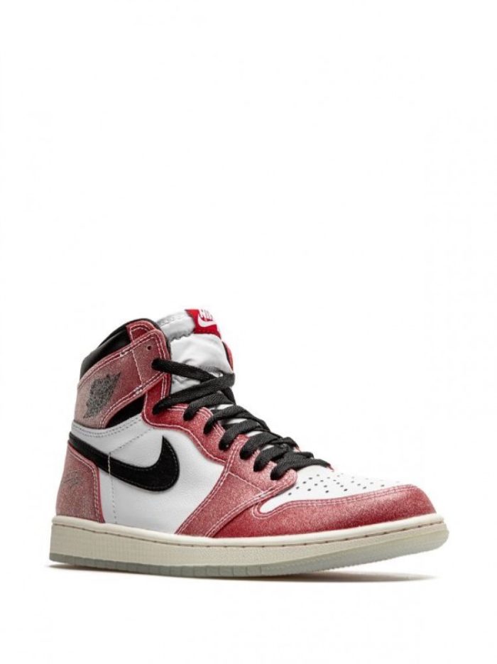 AE5pkogyrmDuE5S7cOvIsi56s2fLJpKVHlGYuqFu Air Jordan 1 Retro High "Trophy Room - Chicago - الصورة 3