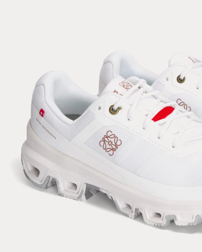 loewe-x-on-running-cloudventure-nylon-white-running-3_f3963e68-28cc-4159-b7c8-4fa342a7d039_1200x On Running اون راننج - الصورة 2