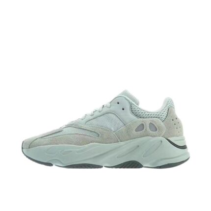 Yeezy Boost 700