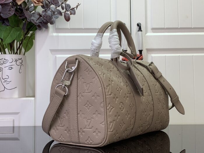 ⁦شنطة لويس فيتون LV⁩ - الصورة ⁦8⁩