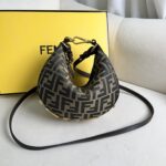 شنطة فندي FENDI