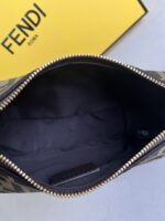 شنطة فندي FENDI - الصورة 2