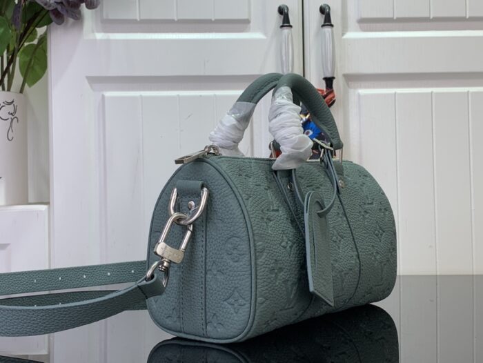 43820c7d شنطة لويس فيتون LV - الصورة 6