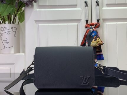 شنطة لويس فيتون LV