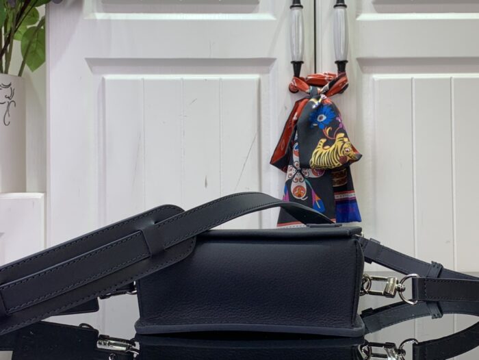 ⁦شنطة لويس فيتون LV⁩ - الصورة ⁦6⁩