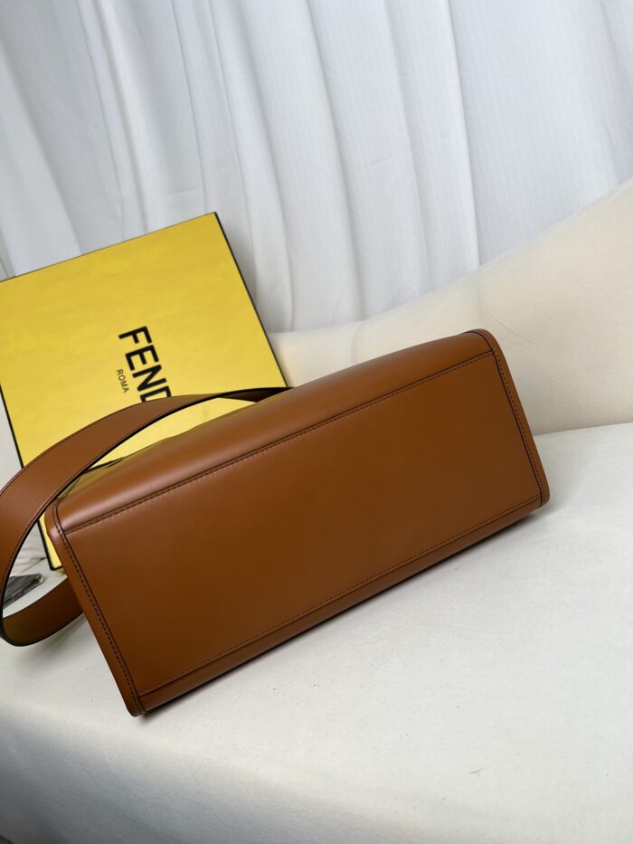 ⁦شنطة فندي FENDI⁩ - الصورة ⁦5⁩