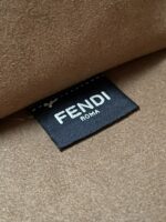 شنطة فندي FENDI - الصورة 3
