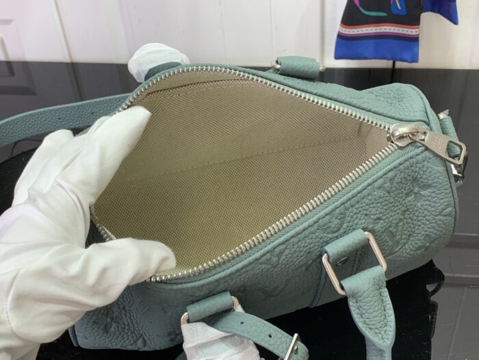 8a885e89 شنطة لويس فيتون LV - الصورة 4