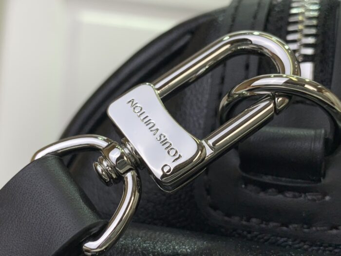 ⁦شنطة لويس فيتون LV⁩ - الصورة ⁦3⁩