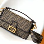 شنطة فندي FENDI