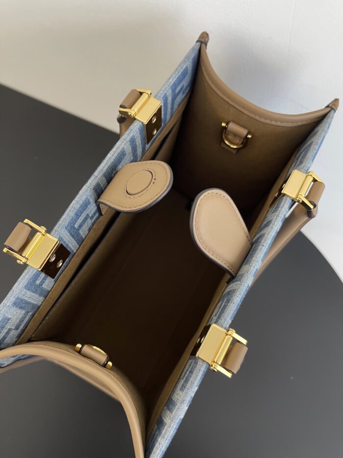 ⁦شنطة فندي FENDI⁩ - الصورة ⁦7⁩