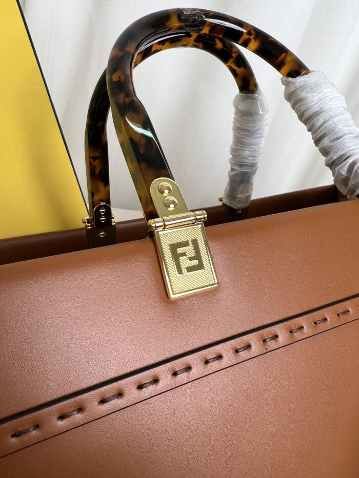 ⁦شنطة فندي FENDI⁩ - الصورة ⁦7⁩