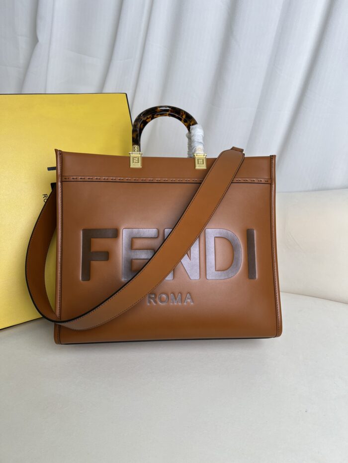 ⁦شنطة فندي FENDI⁩ - الصورة ⁦8⁩