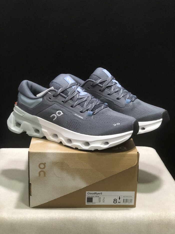 ⁦حذاء On Running اون رانينج كحلي⁩ - الصورة ⁦2⁩