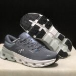 حذاء On Running اون رانينج كحلي