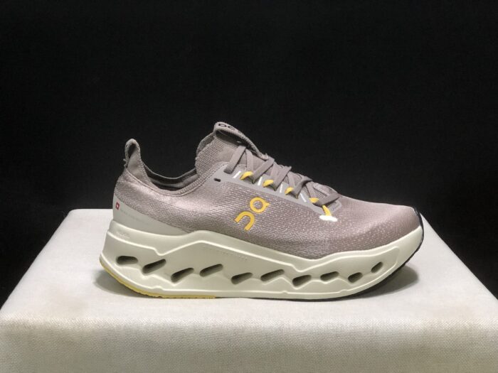 ⁦حذاء On Running اون رانينج بنفسجي⁩ - الصورة ⁦5⁩
