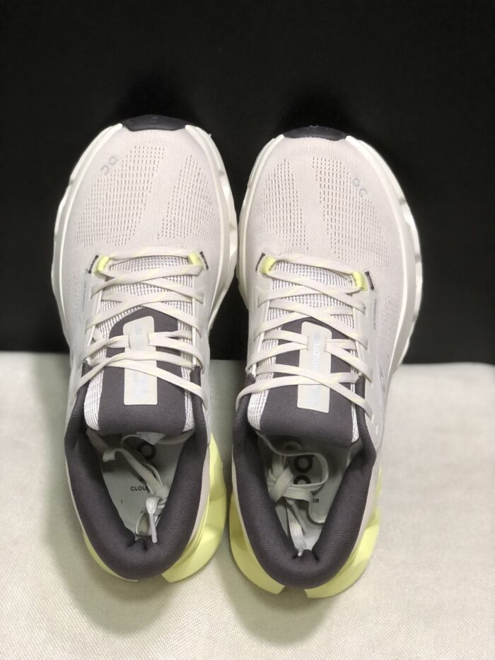 ⁦حذاء On Running اون رانينج رصاصي فسفوري⁩ - الصورة ⁦6⁩