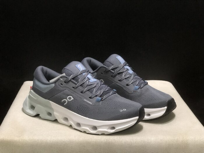 ⁦حذاء On Running اون رانينج كحلي⁩ - الصورة ⁦3⁩