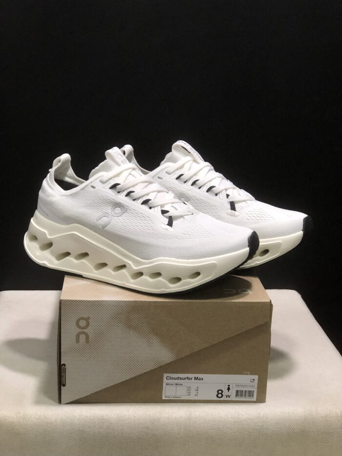 ⁦حذاء On Running اون رانينج ابيض⁩ - الصورة ⁦5⁩
