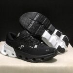 حذاء On Running اون رانينج اسود وابيض