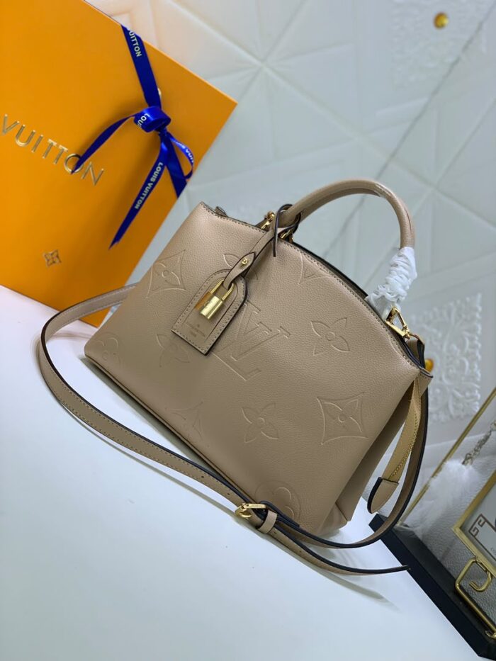 ⁦شنطة لويس فيتون LV⁩ - الصورة ⁦2⁩