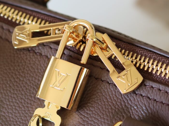 ⁦شنطة لويس فيتون LV⁩ - الصورة ⁦6⁩