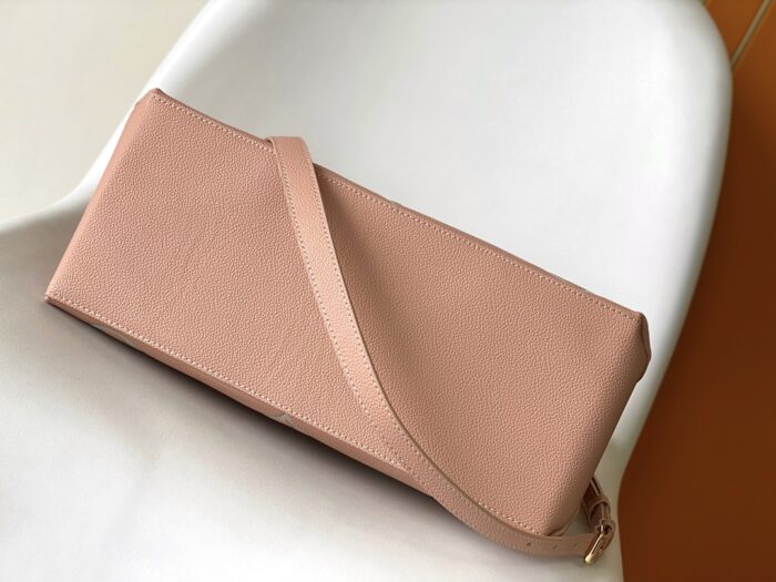 ⁦شنطة لويس فيتون LV⁩ - الصورة ⁦10⁩