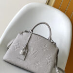 شنطة لويس فيتون LV