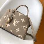 شنطة لويس فيتون LV